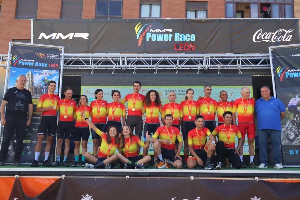 Natalia Fischer y Pablo Rodríguez brillan en León como nuevos campeones de España de XCM