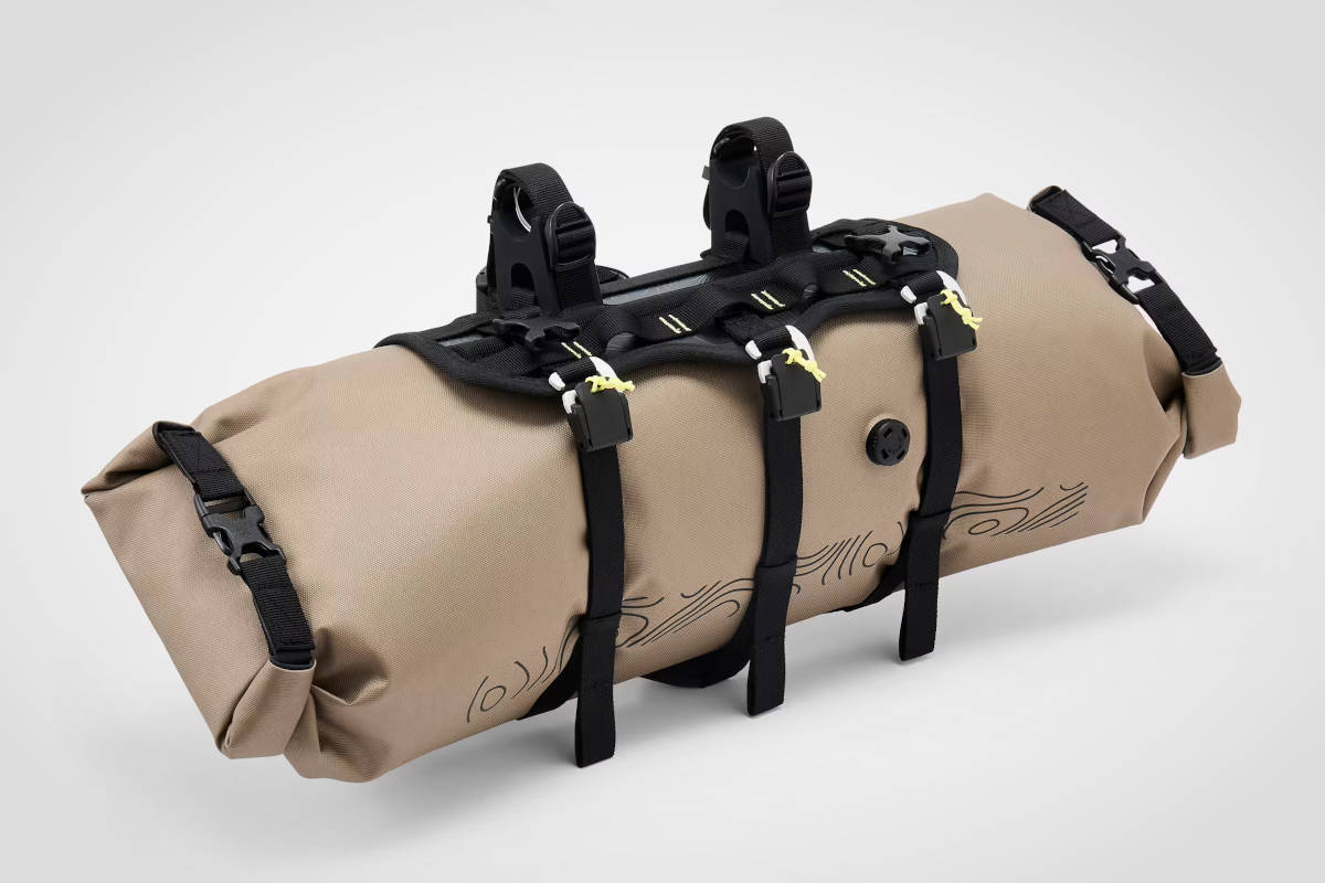 Bolsa Manillar Bikepacking ADVT 900 Estanca IPX6 5-15 l. Imagen: Decathlon