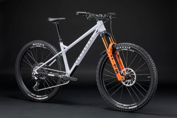 Commencal Meta HT V3: la evolución de la bicicleta rígida más icónica de la marca