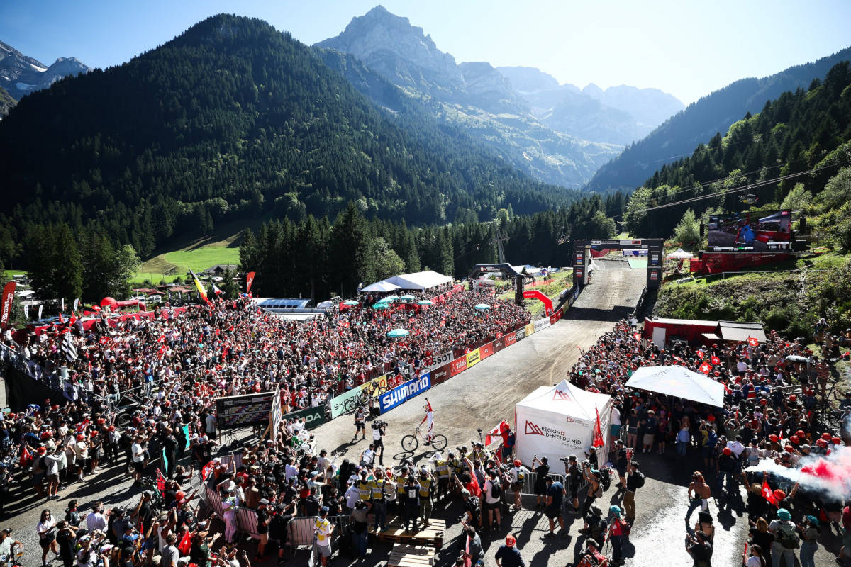 Descenso ganador de Jackson Goldstone. Imagen: UCI