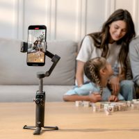 DJI lanza el Osmo Mobile 8 con seguimiento inteligente y rotación de 360 grados