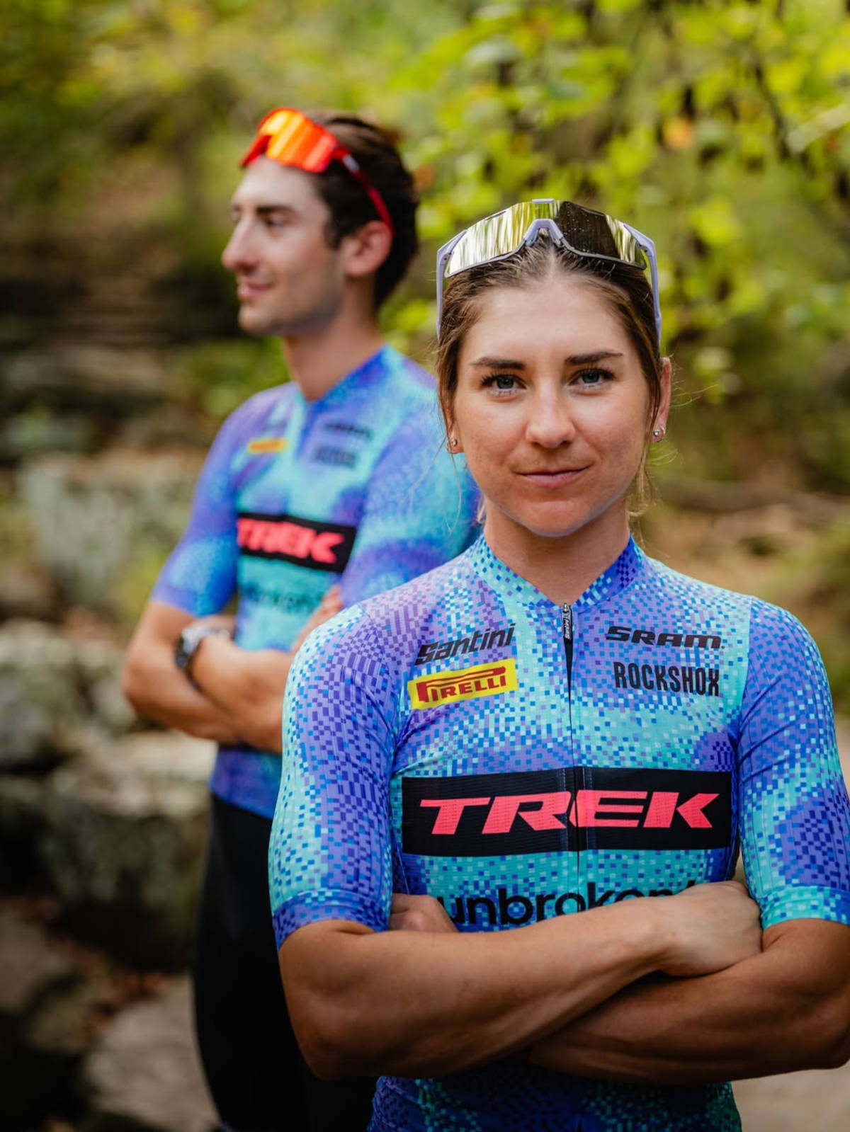 Gwendalyn Gibson y Riley Amos. Imagen: Trek-Unbroken XC