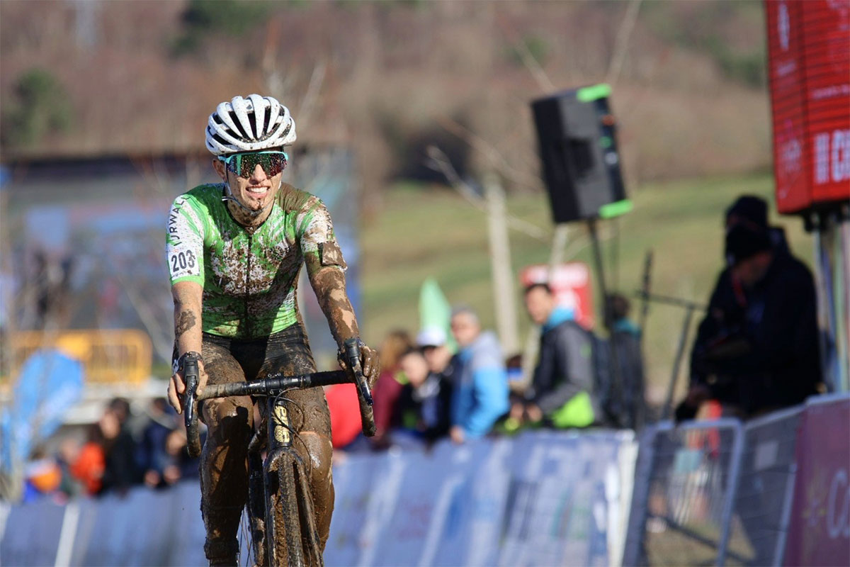 Felipe Orts no falla y conquista su séptimo título nacional de ciclocross mientras Sofía Rodríguez se estrena en la élite