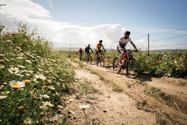 Barro, esfuerzo y épica en la JJP Sherry Bike 2025: un desafío inolvidable entre viñas y bodegas