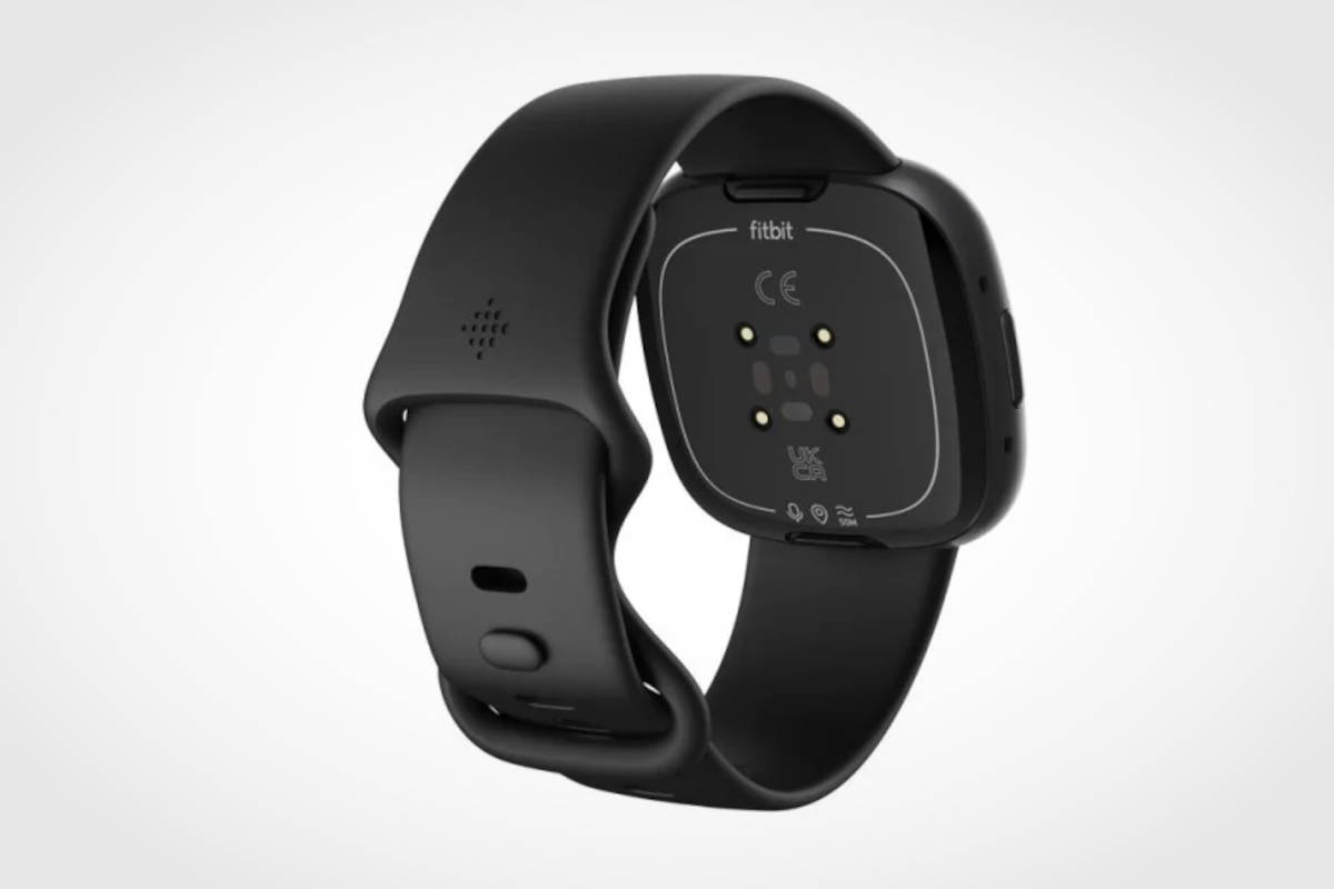 Google Fitbit Versa 4. Imagen: Google