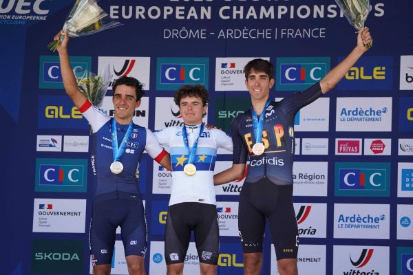 Héctor Álvarez vuelve a subir al podio europeo y Mavi García brilla entre la élite en Drôme Ardèche