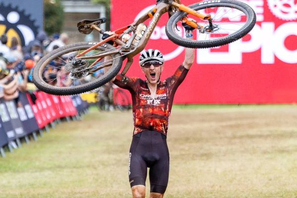 La experiencia de Ibon Zugasti en la Absa Cape Epic 2025: el documental