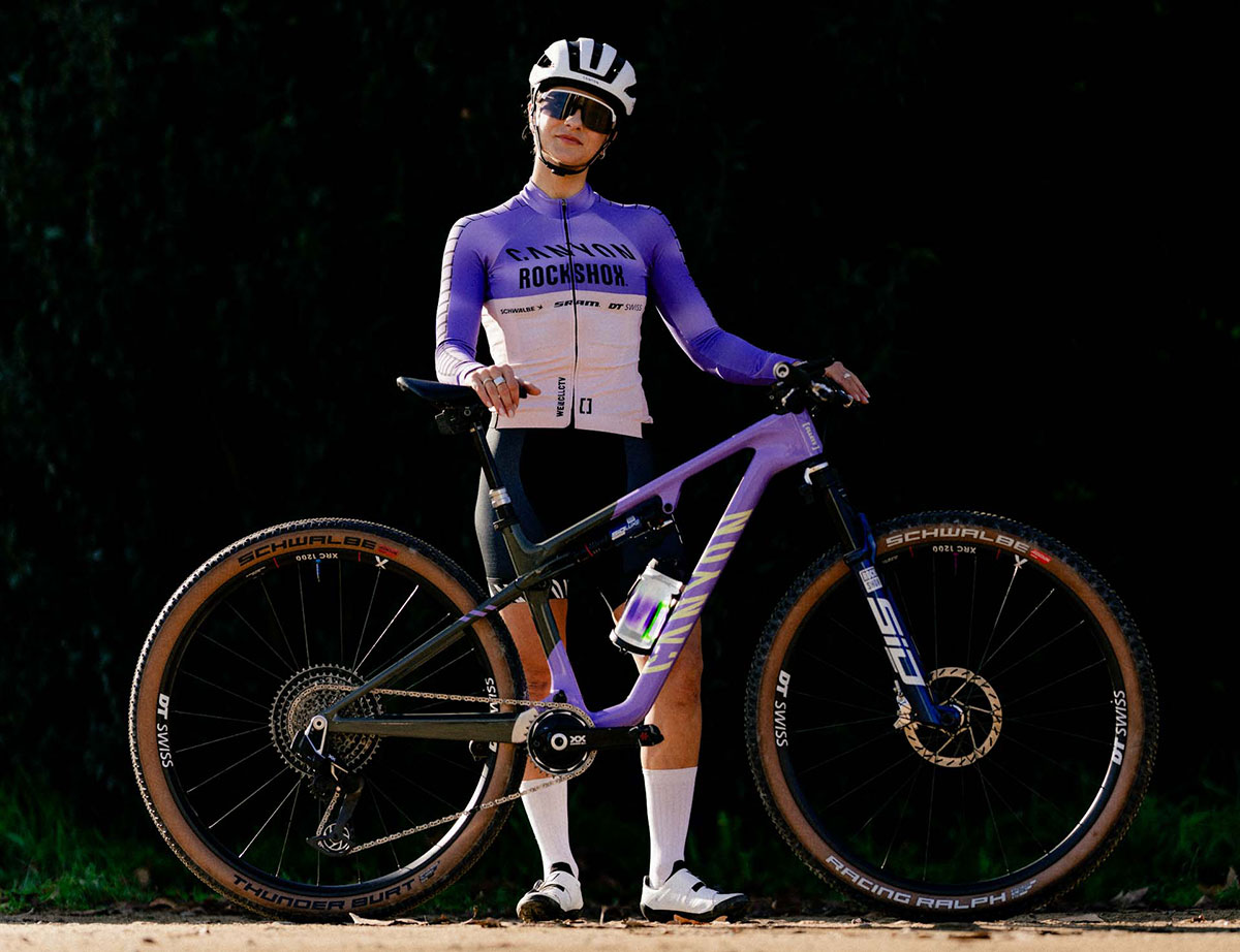 Jenny Rissveds lidera un renovado Canyon CLLCTV Factory XC para la temporada 2025