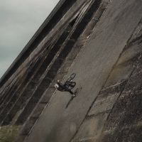 Kriss Kyle convierte las presas del Reino Unido en un territorio inédito para el Mountain Bike