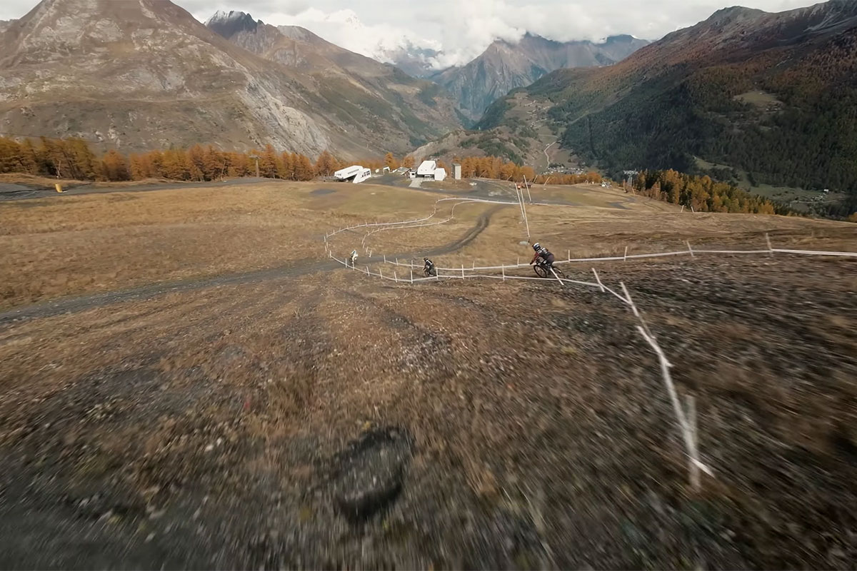 Pista de descenso de La Thuile. Imagen: WHOOP UCI Mountain Bike World Series