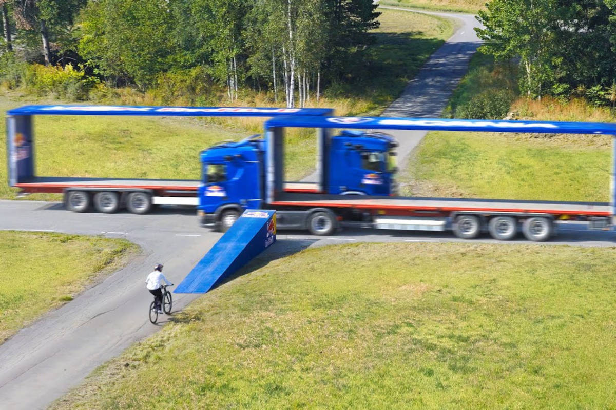 Matt Jones en acción. Imagen: YouTube