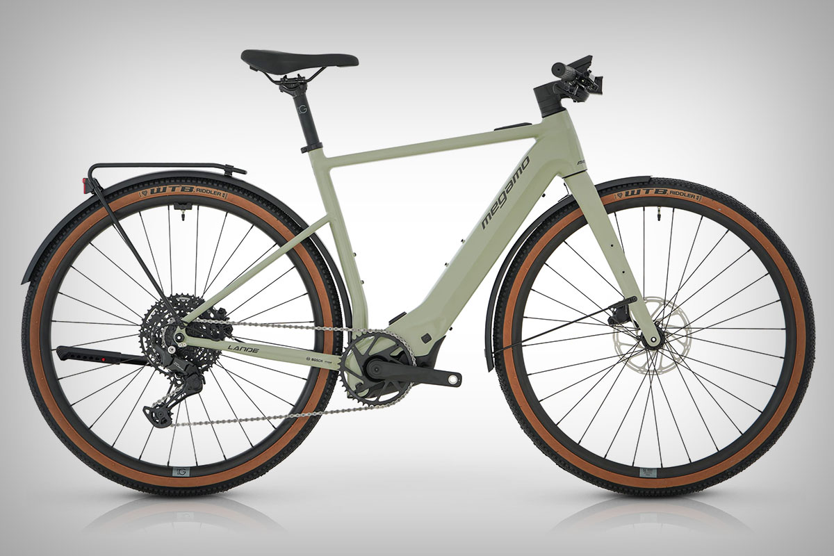 Megamo Lande con manillar plano y accesorios. Imagen: Megamo Bicycles