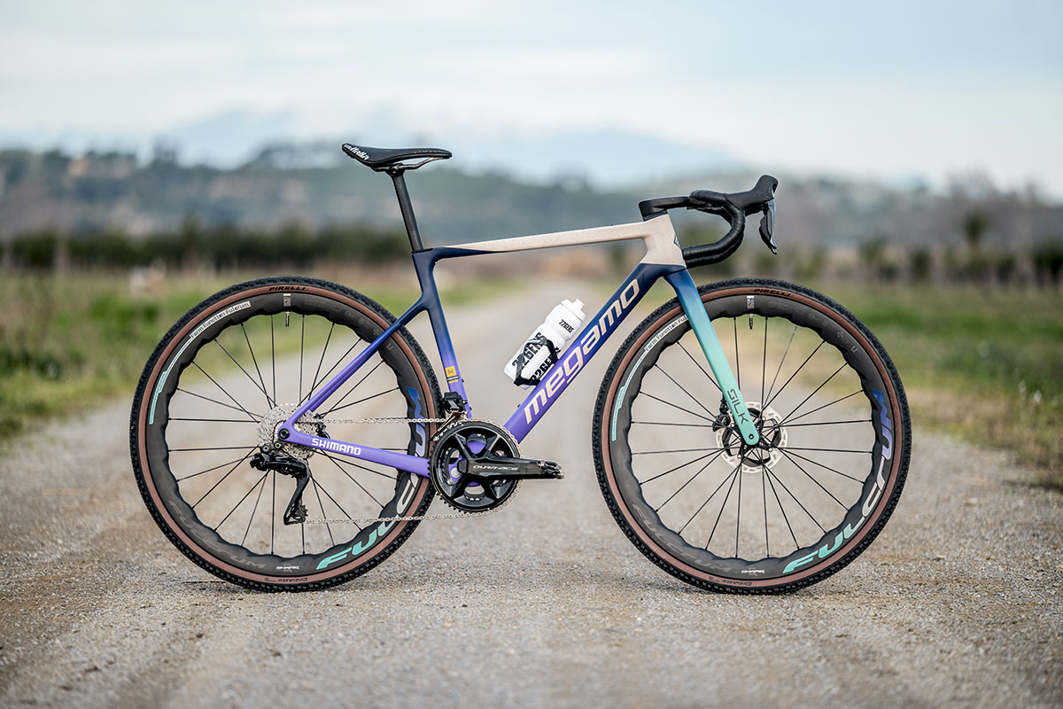 Megamo presenta la Silk en edición Buff-Megamo: una edición limitada de su bicicleta gravel de alto rendimiento