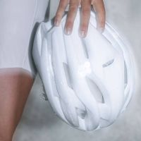 MET Absolute White: una colección que redefine la elegancia en cascos de ciclismo