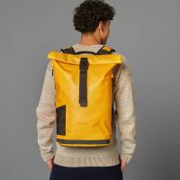 Mochila Elops Speed 520: la compañera impermeable para ciclistas urbanos