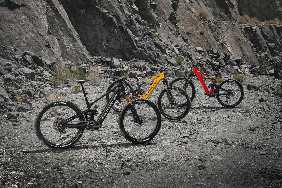 Mondraker Crafty Carbon: la e-MTB más salvaje de la marca, ahora con motor Bosch CX-Race de 100 Nm y horquilla invertida