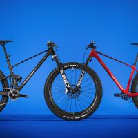 Mondraker renueva sus Podium con tres acabados exclusivos para 2026