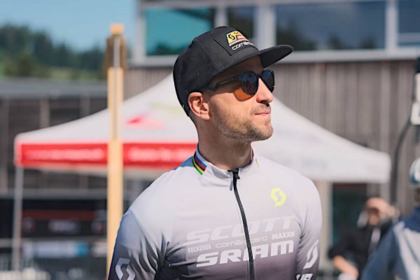 Nino Schurter reflexiona sobre su legado en el MTB en el séptimo episodio de N1NO Beyond