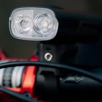 Olight RN 2000: un faro delantero potente e inteligente para los ciclistas más exigentes