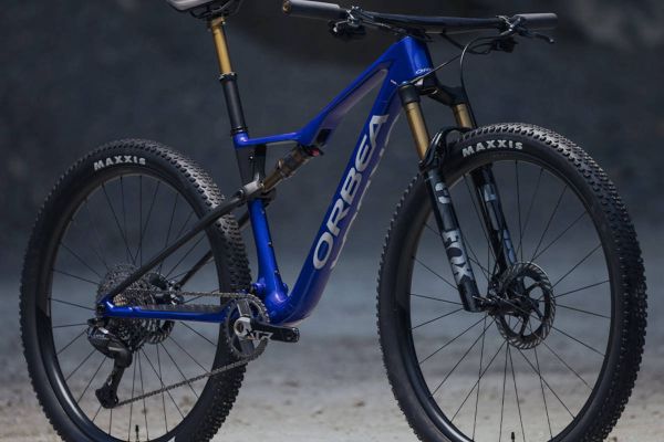 Orbea impulsa su nueva era de marca con la iniciativa global 'Draw the Line'