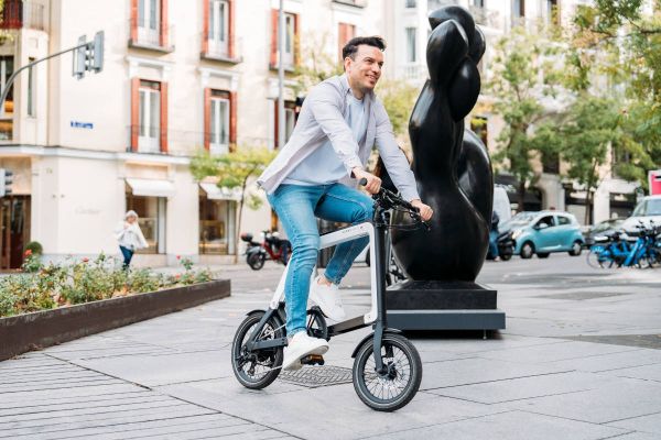 Ossby y Mammoth ponen en marcha Test Rides gratuitos de la e-Bike plegable GEO en toda España