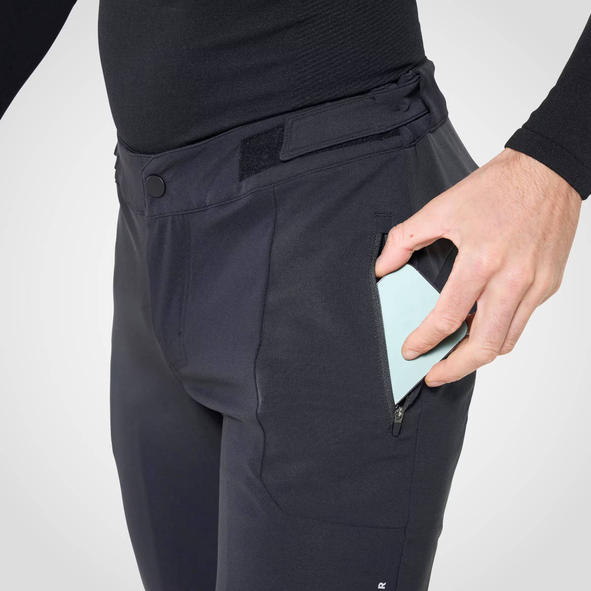 Pantalón largo Rockrider All Mountain. Imagen: Decathlon