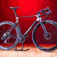 Parapera Atmos² Ti Masterpiece: la fusión perfecta de titanio y carbono con el Super Record 13 de Campagnolo