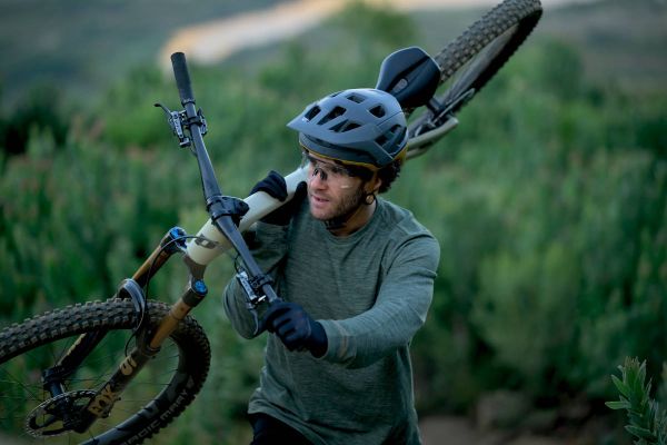 Manillar y potencia PRO Tharsis EVO: el complemento perfecto para el grupo Shimano XTR M9200 Di2