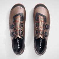 Zapatillas demasiado apretadas: el error más común en rutas largas