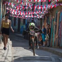 Red Bull Valparaíso Cerro Abajo 2025: regresa la espectacular batalla por la corona del descenso urbano