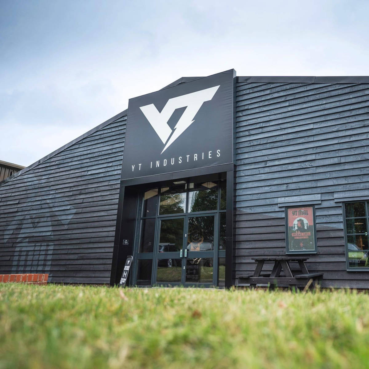 Sede de YT Industries. Imagen: Mike Meyer