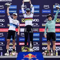 Copa del Mundo de XCO 2025: Puck Pieterse y Ondrej Cink se llevan una embarrada victoria en Leogang