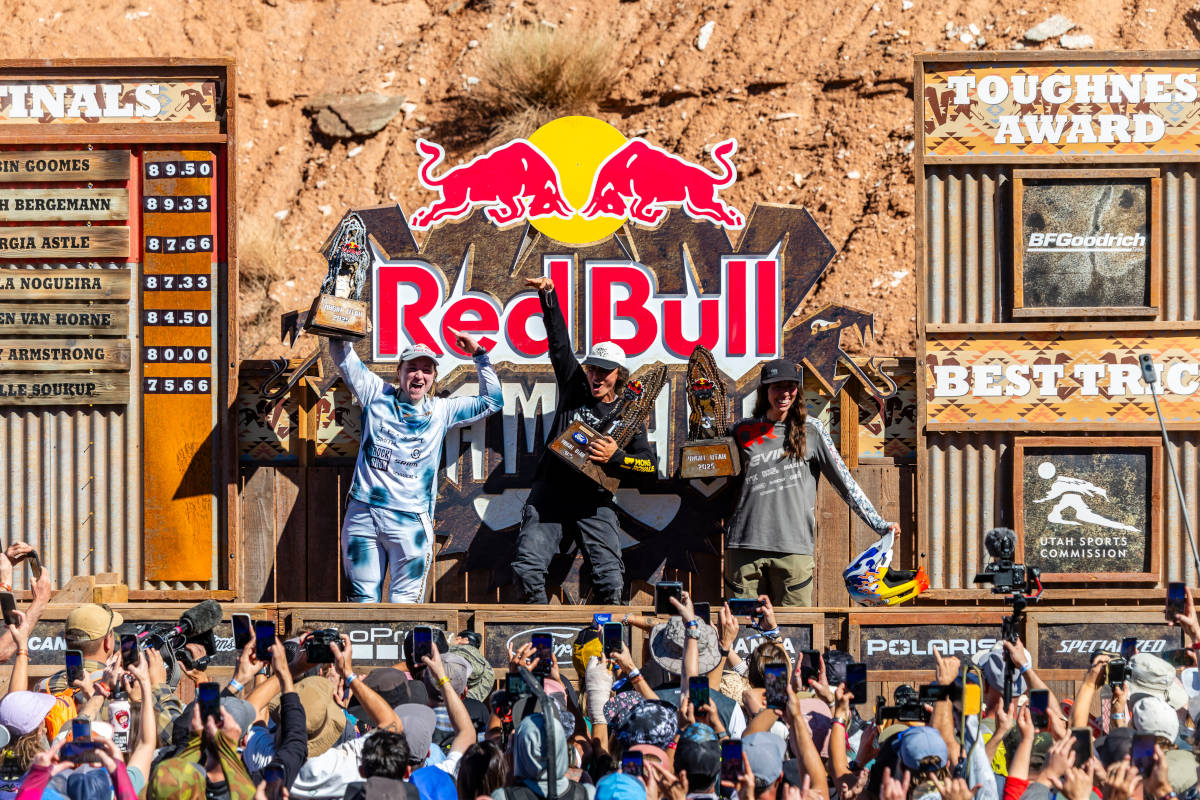 Podio femenino. Imagen: Long Nguyen / Red Bull Content Pool