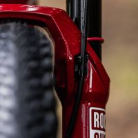 RockShox SID SL 2026: innovación y ligereza para el XC más exigente