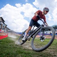 32 pulgadas en el Cross Country: la UCI abre la puerta a un nuevo estándar en 2026