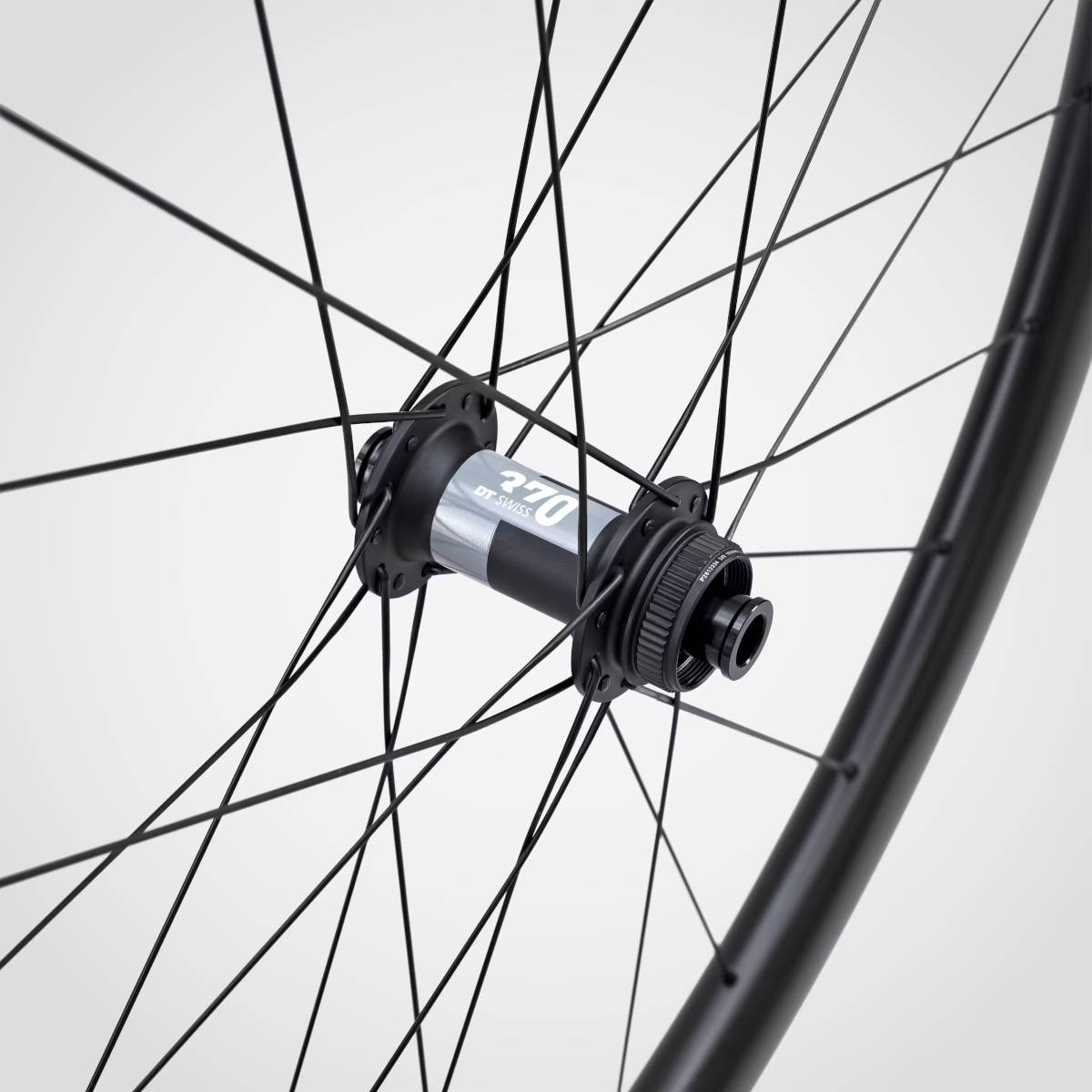 Ruedas de carbono VR 35. Imagen: Decathlon