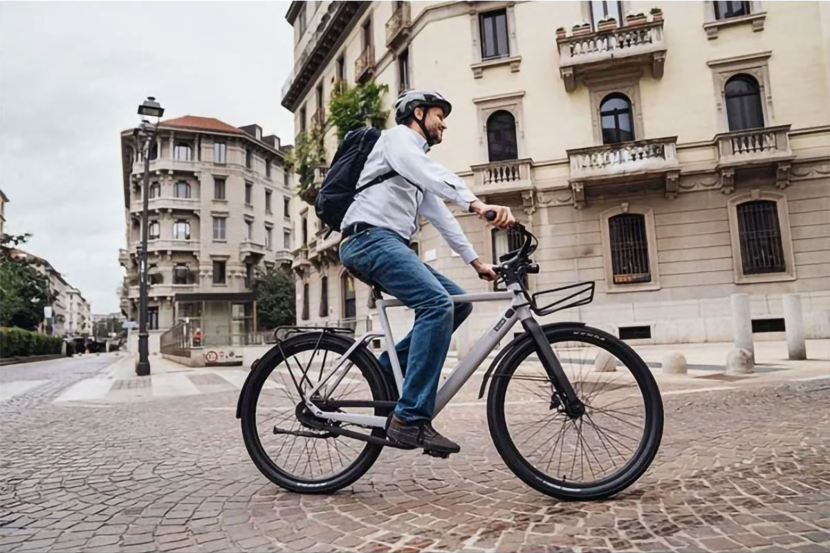 Las bicicletas eléctricas SUM llegan a Santafixie: movilidad versátil y ecológica para ciclistas urbanos