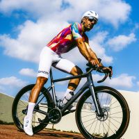 Santini presenta su colección de verano 2025: llegan las líneas Unico y Ready To Ride