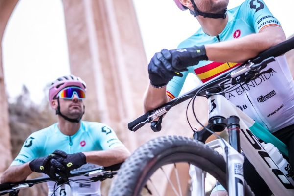 El Scott Cala Bandida confirma su continuidad con un potente dúo compuesto por Enrique Morcillo y José Mari Sánchez