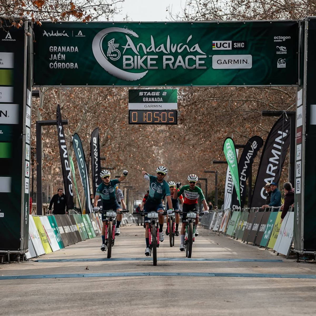 Jakob Dorigoni y Gioele De Cosmo. Imagen: Andalucía Bike Race