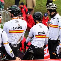 La Selección Española termina octava en el Team Relay del Mundial de Ciclocross de Liévin 2025