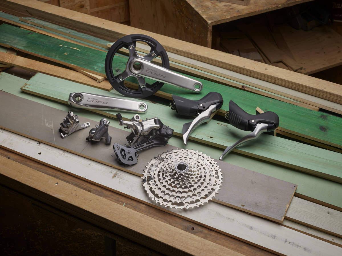 Grupo Shimano CUES en aluminio pulido. Imagen: Shimano