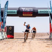 Sprint infernal en el desierto: Noel Martín y Pili Fernández dominan la segunda etapa de la Skoda Titan Desert Morocco 2025