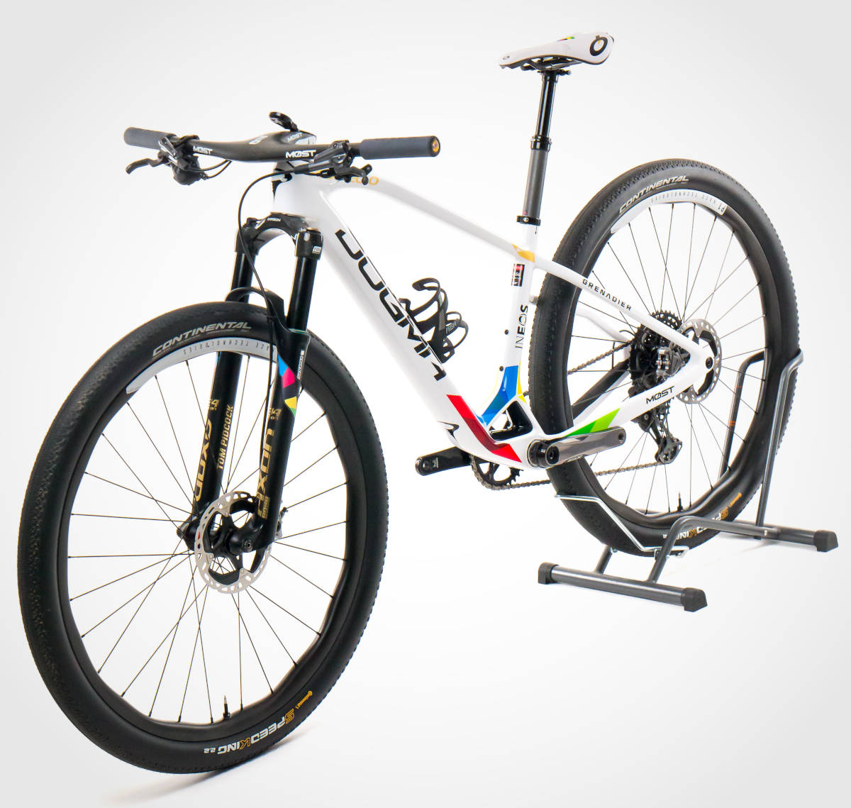 Pinarello Dogma XC de Tom Pidcock. Imagen: Bikeroom