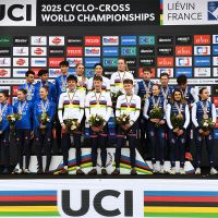 Gran Bretaña se estrena en el Campeonato Mundial de Ciclocross 2025 con un triunfo en el Team Relay