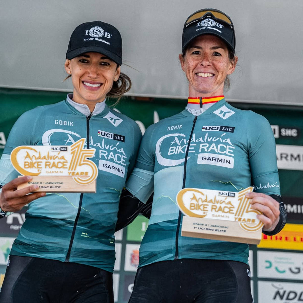 Mónica Calderón y Tessa Kortekaas. Imagen: Andalucía Bike Race