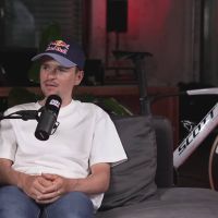 Tom Pidcock no oculta su preferencia por el MTB: “La carretera implica un grado de peligro mayor”