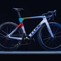 El TotalEnergies y CUBE sellan una alianza estratégica para la temporada 2026