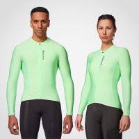 Van Rysel presenta su nueva colección de ropa otoño-invierno 2025: rendimiento y estilo frente al frío