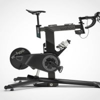 Wahoo Kickr Bike Pro: simulación real de pendientes y máxima conectividad para entrenamientos indoor